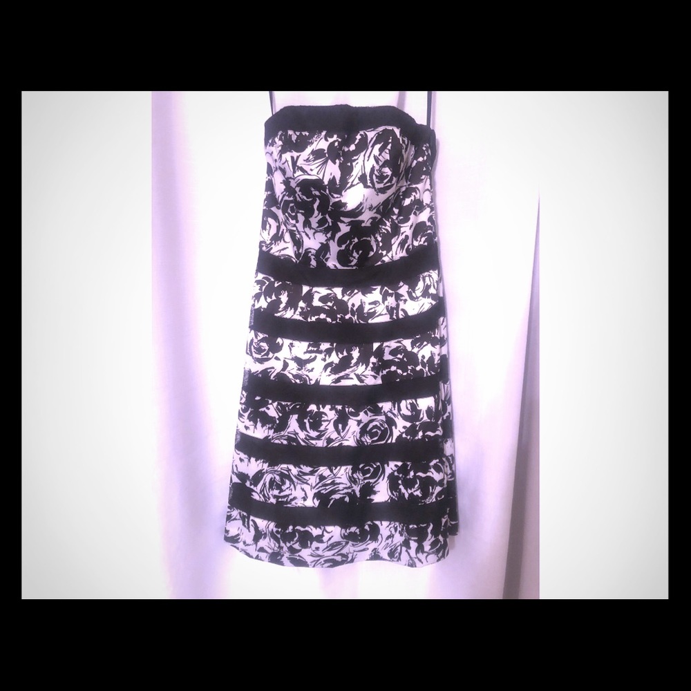 White House | Black Market Cocktail Dress